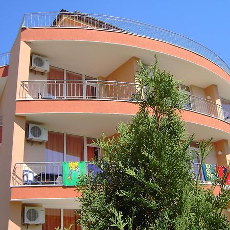 Family Hotel Deja Vu Ράβντα Εξωτερικό φωτογραφία