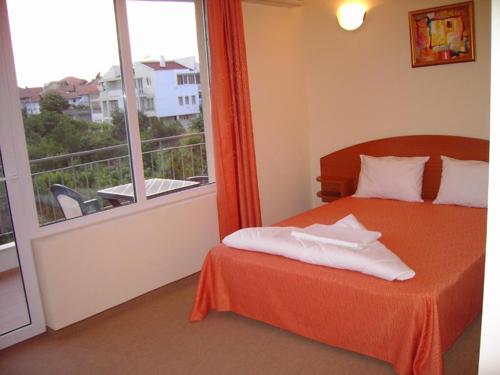 Family Hotel Deja Vu Ράβντα Δωμάτιο φωτογραφία