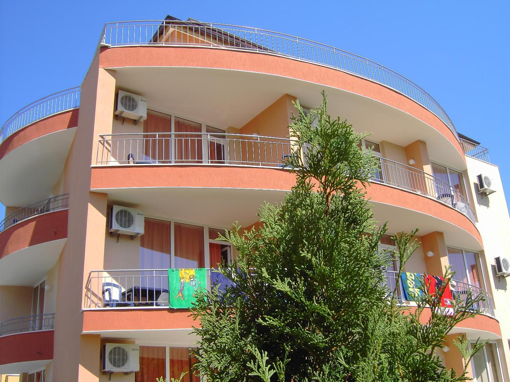 Family Hotel Deja Vu Ράβντα Εξωτερικό φωτογραφία
