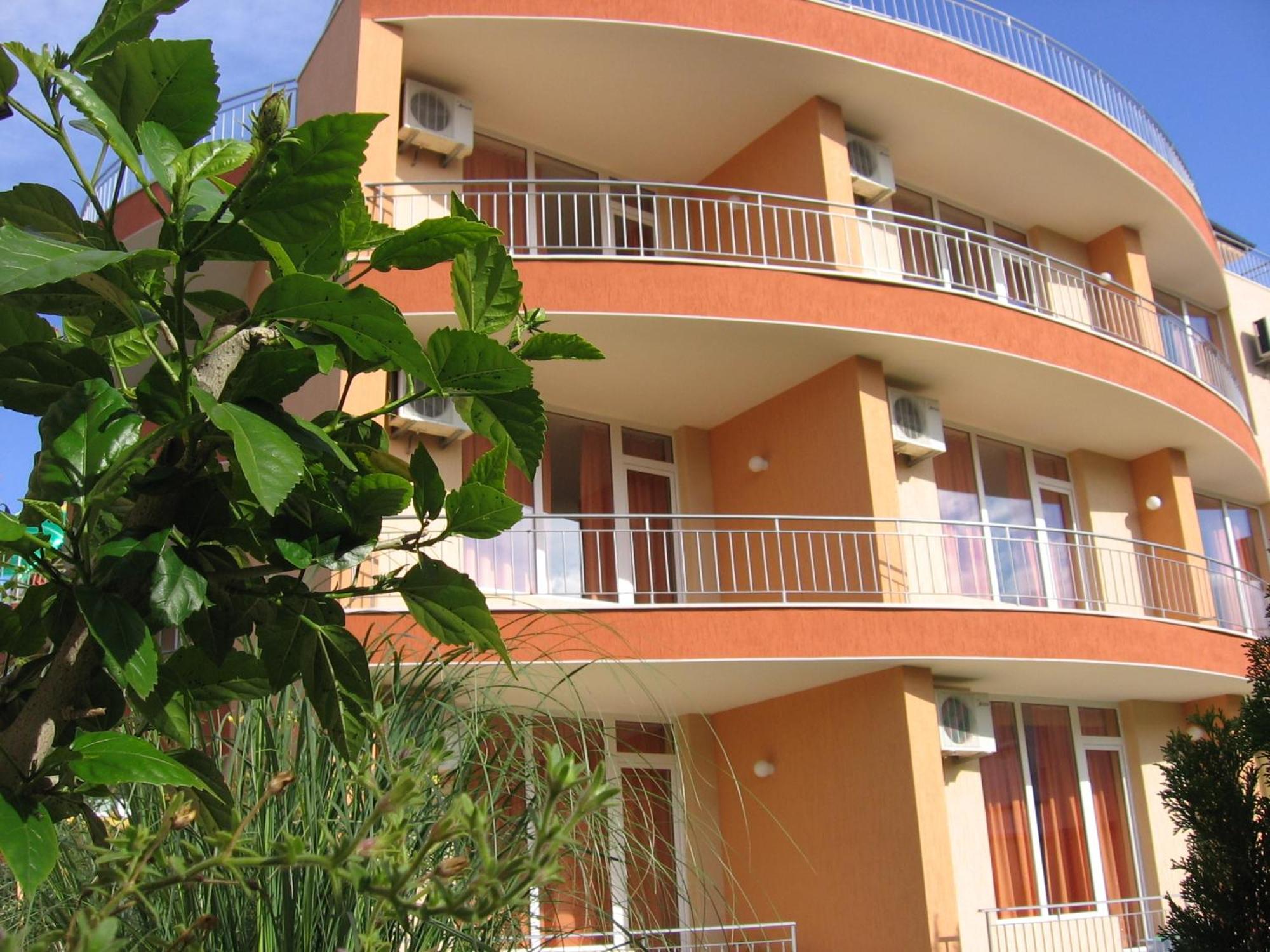 Family Hotel Deja Vu Ράβντα Εξωτερικό φωτογραφία