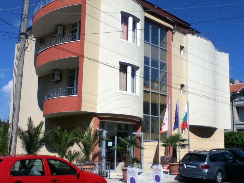 Family Hotel Deja Vu Ράβντα Εξωτερικό φωτογραφία